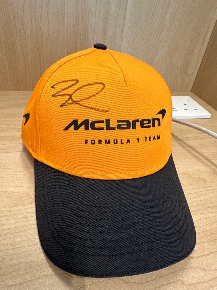 McLaren Zak Brown McLaren signed cap, Men's Fashion, Watches