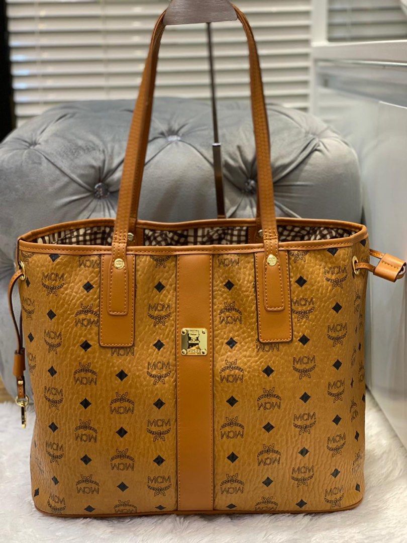 Reversible mcm bag shop