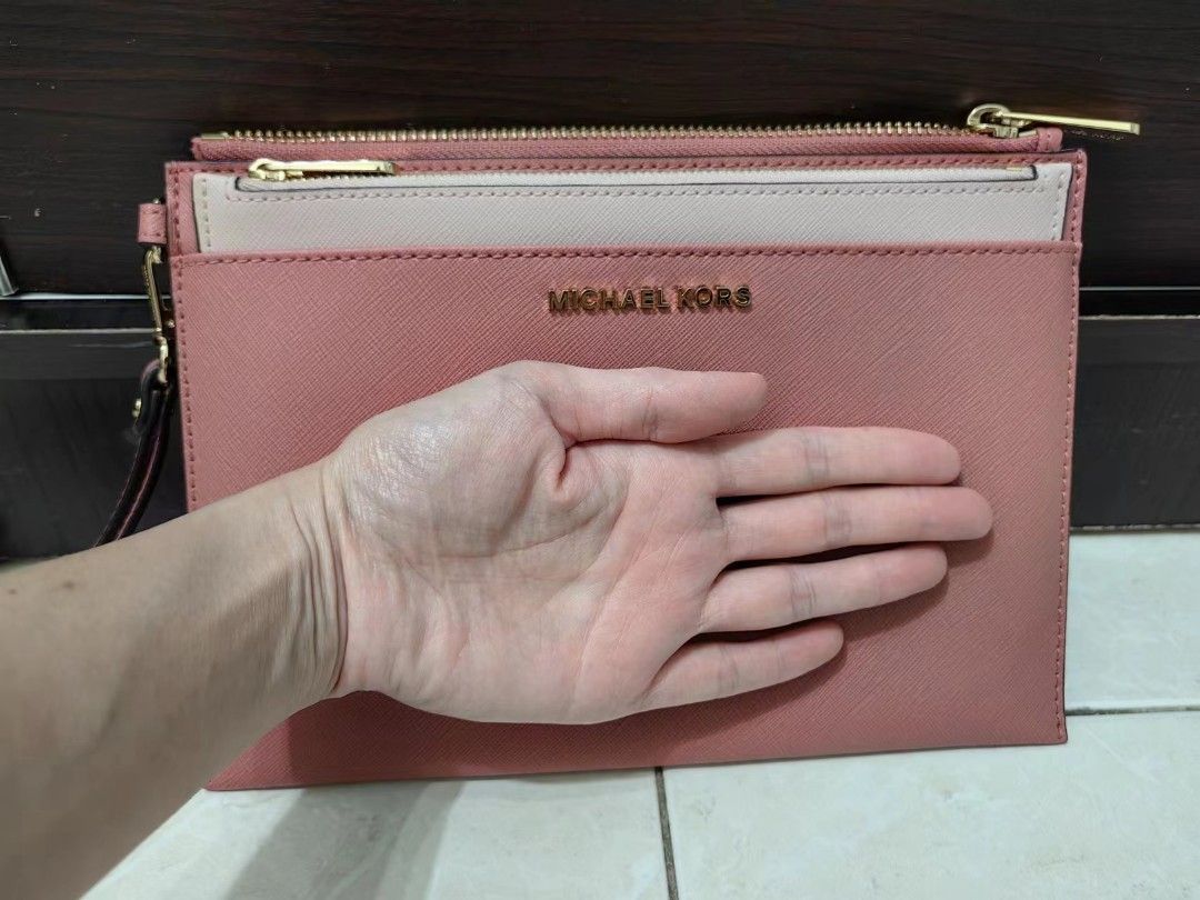 100 Authentic Michael Kors Jet Set Travel Zip Clutch Luxury