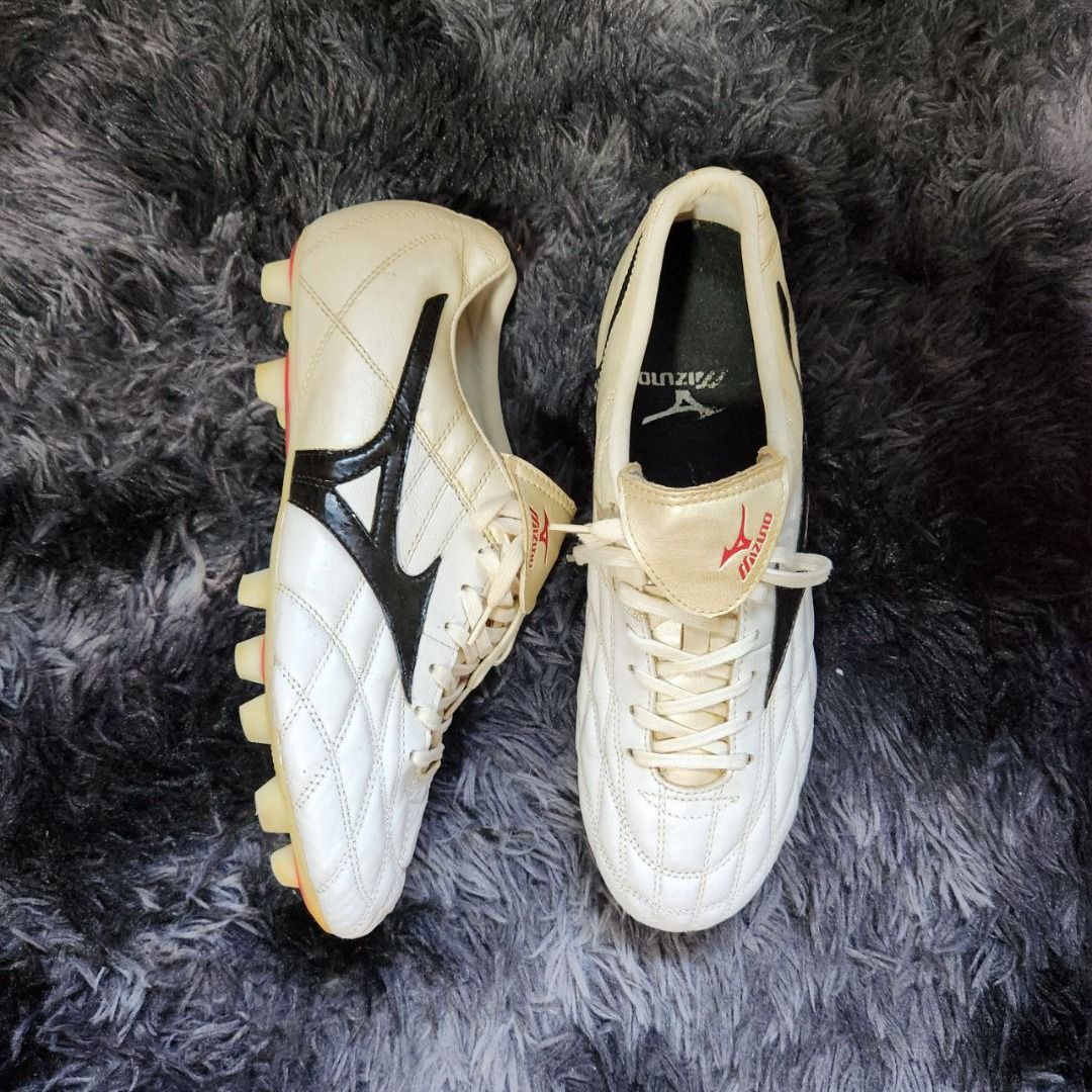 Mizuno wave outlet ghost striker