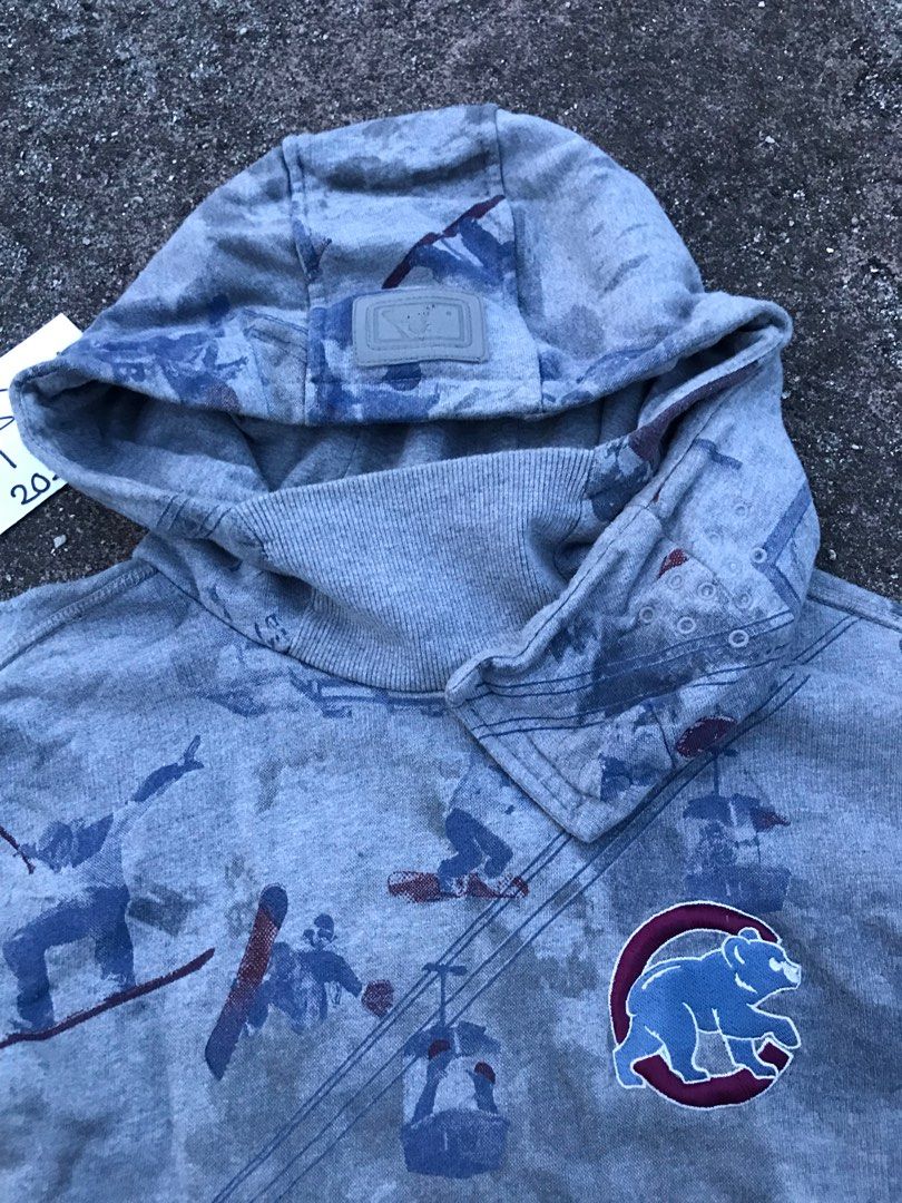 Chicago Cubs Vintage Hoodie, Sports Apparel