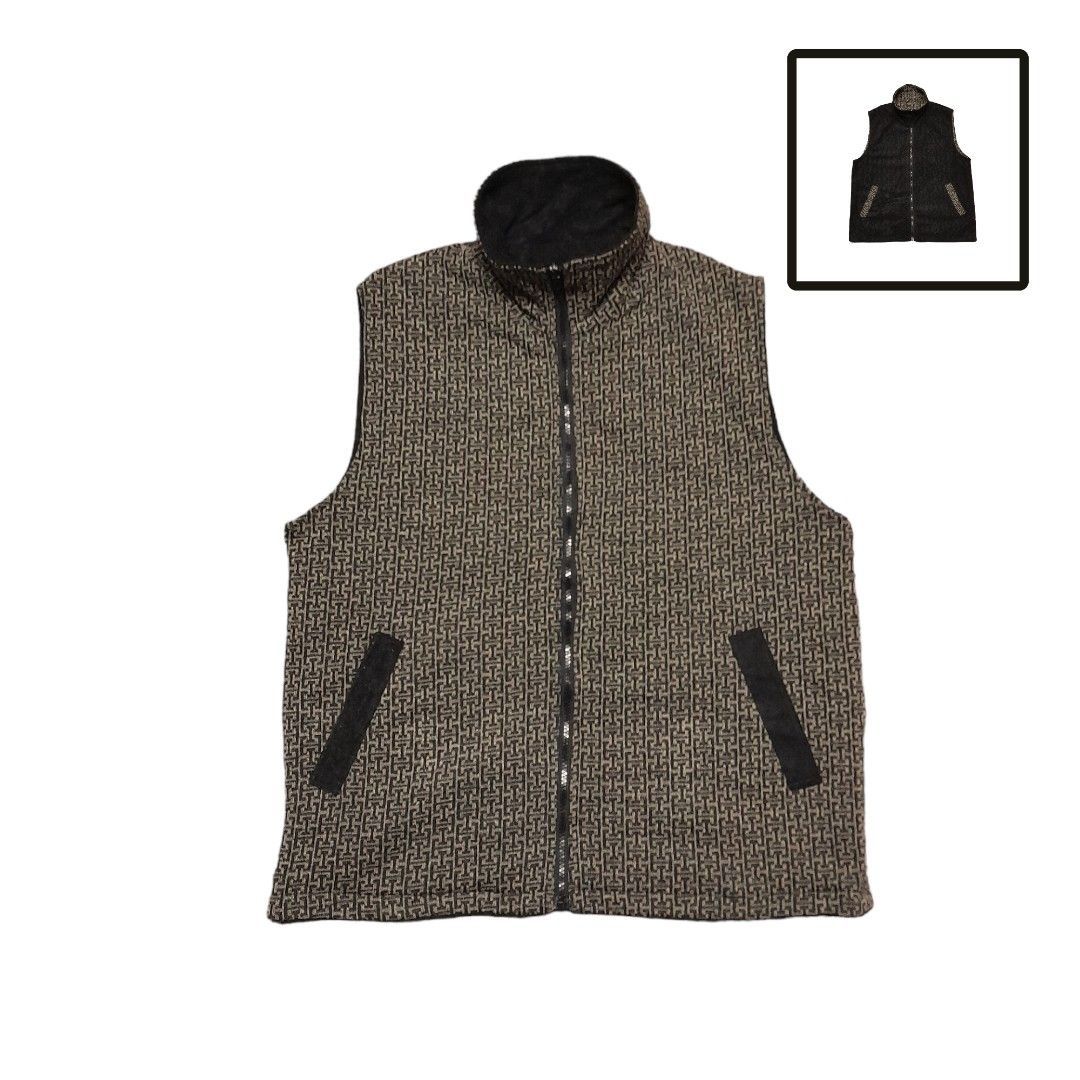 Louis Vuitton Monogram Puffer Vest Jacket Reversible, Men's Fashion, Coats,  Jackets and Outerwear on Carousell
