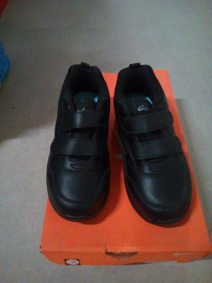 Affordable deals school shoes