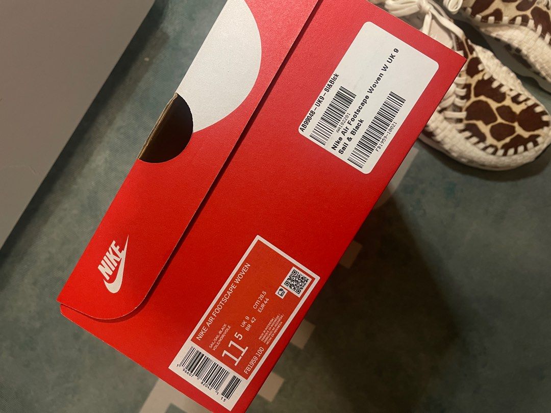 Nike AIR Footscape Woven UK9 MEN US10 W11.5, 男裝, 鞋, 波鞋- Carousell