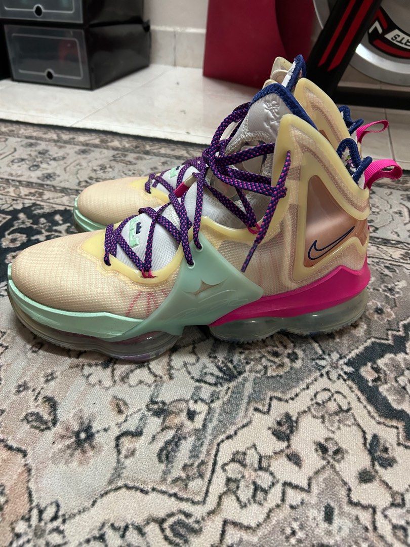 Nike sneakers day 19 hot sale