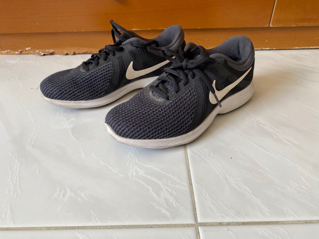 Buy nike new arrivals revolution 4