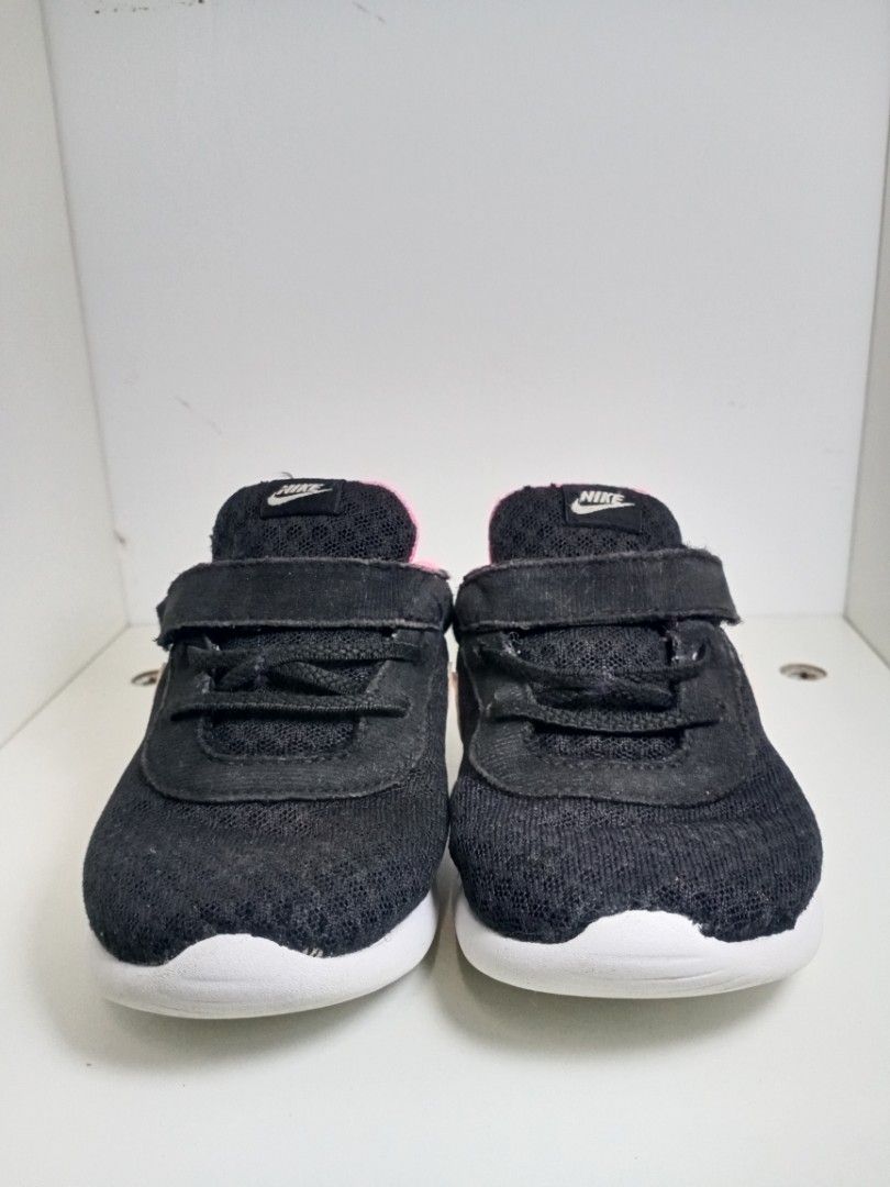 Black nike roshe kids online