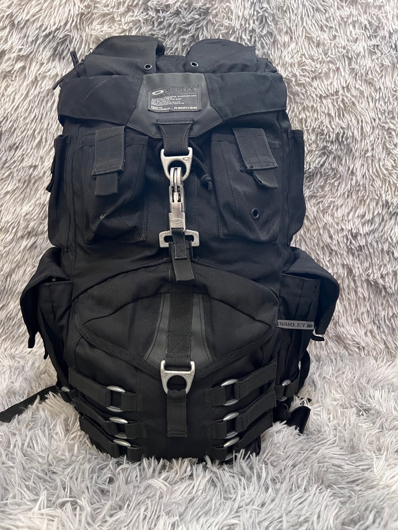 Oakley tactical backpack online
