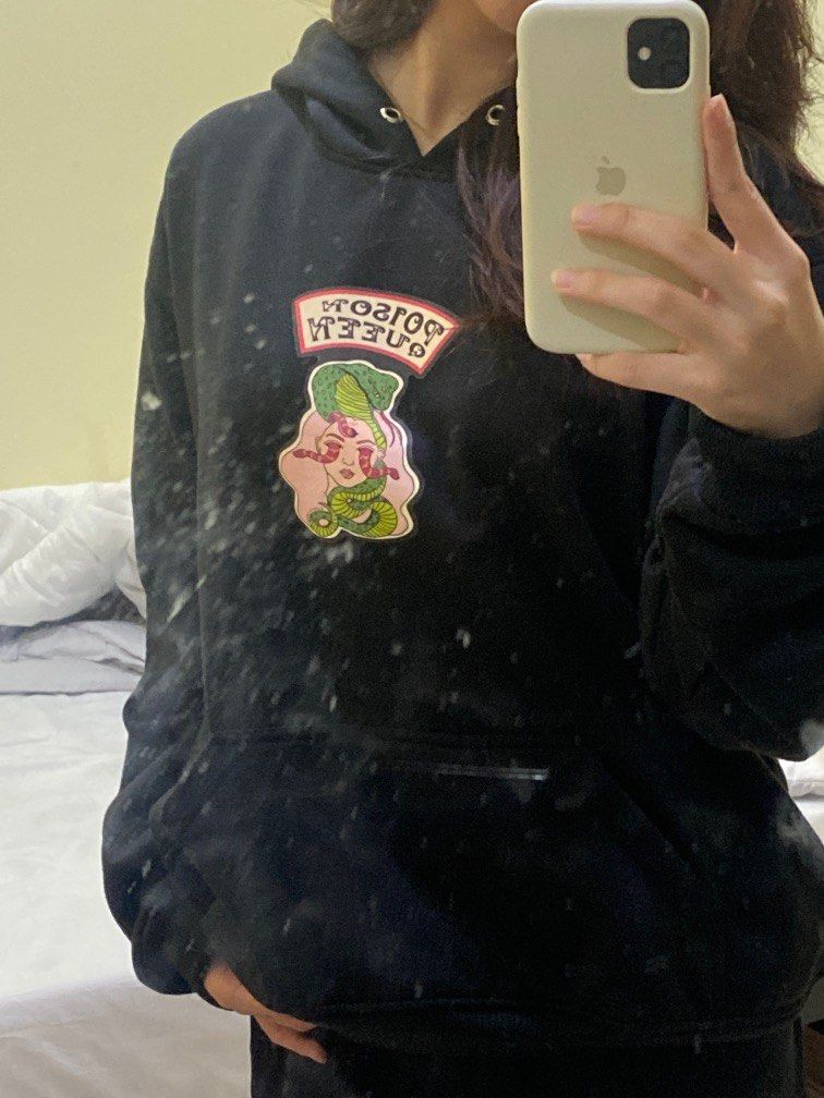 oversized black hoodie, Fesyen Wanita, Pakaian Wanita, Baju Luaran di ...