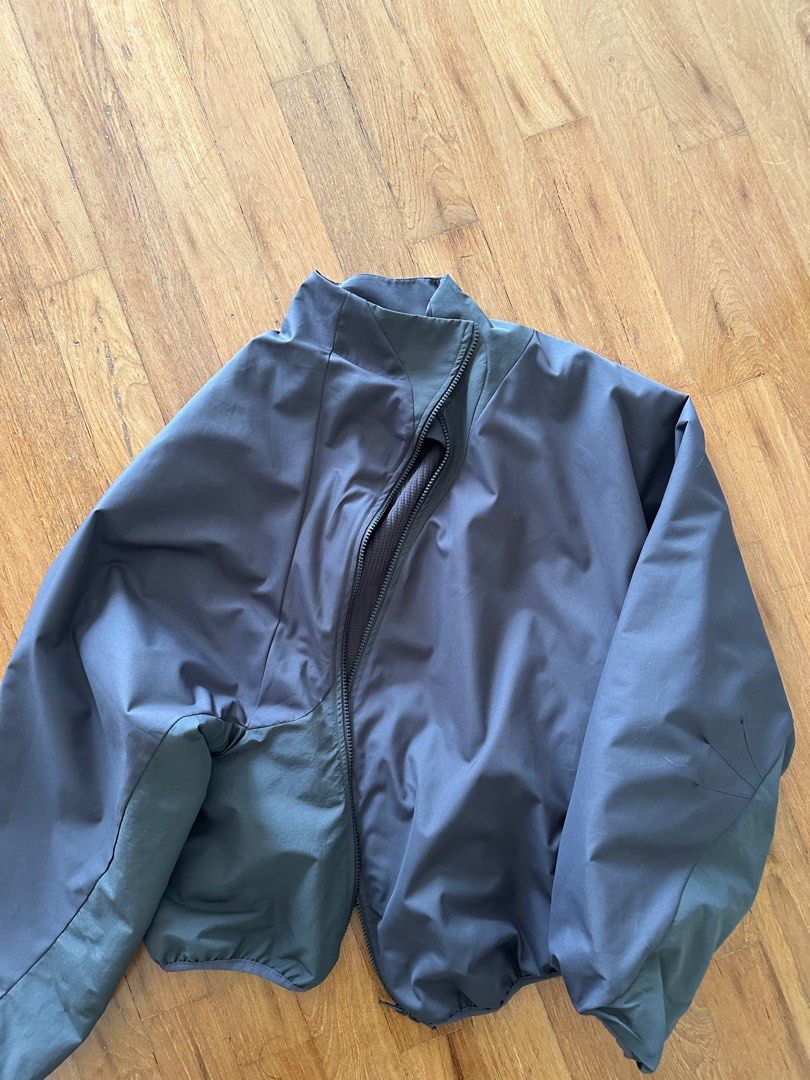 What is discount a technical jacket