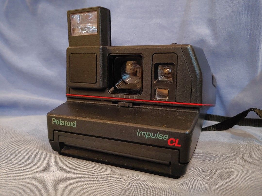 Appareil Photo Instantané Polaroid 600 Impulse AF – Avec Autofocus Et Flash – Testé