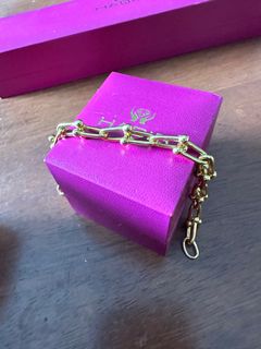 (Category: ) located in . Submitted by nuwarajewellery (Listing ID 1254850305, Image 1). Description: .