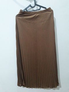 Rok plisket coklat