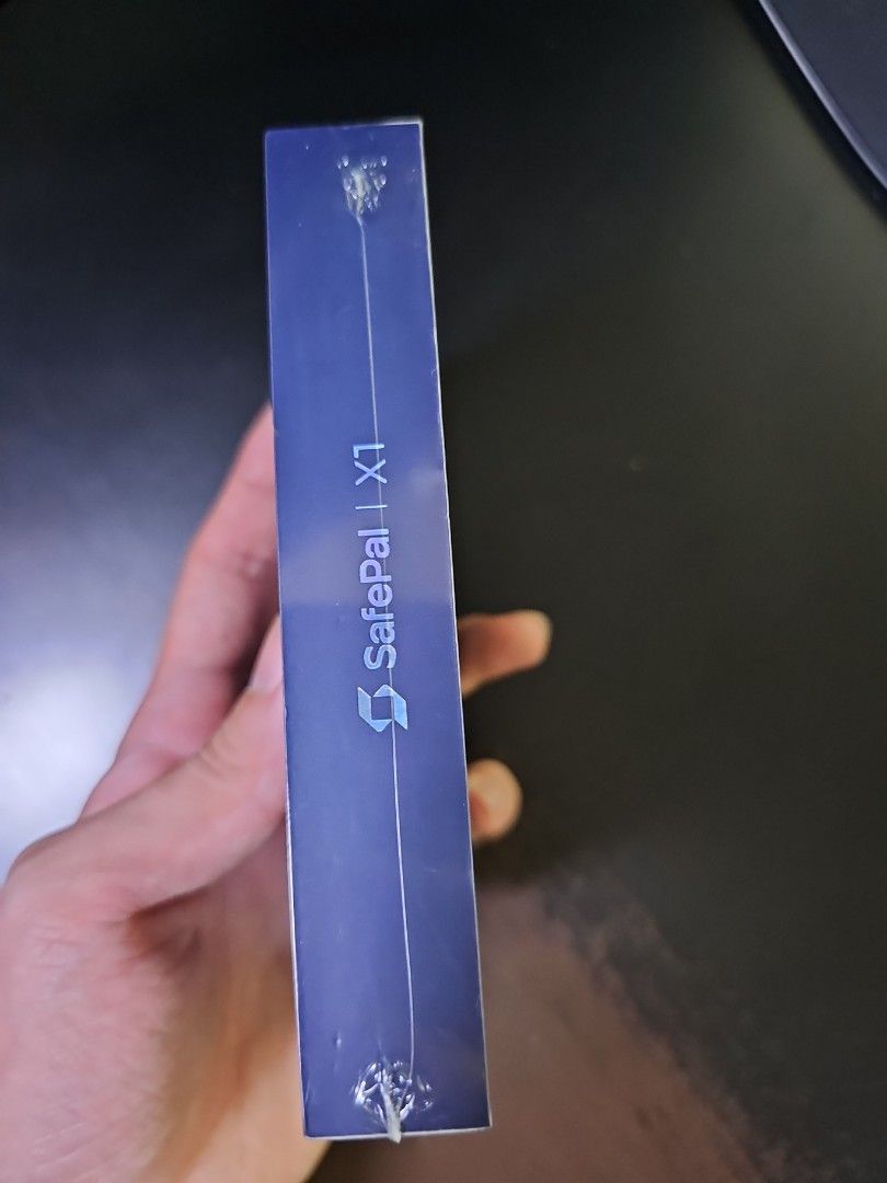 Safepal X1 hardware wallet, Computers & Tech, Parts & Accessories, Other  Accessories on Carousell