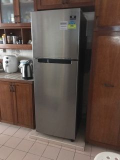 (Category: ) located in . Submitted by Grandclearance (Listing ID 1254857128, Image 1). Description: .