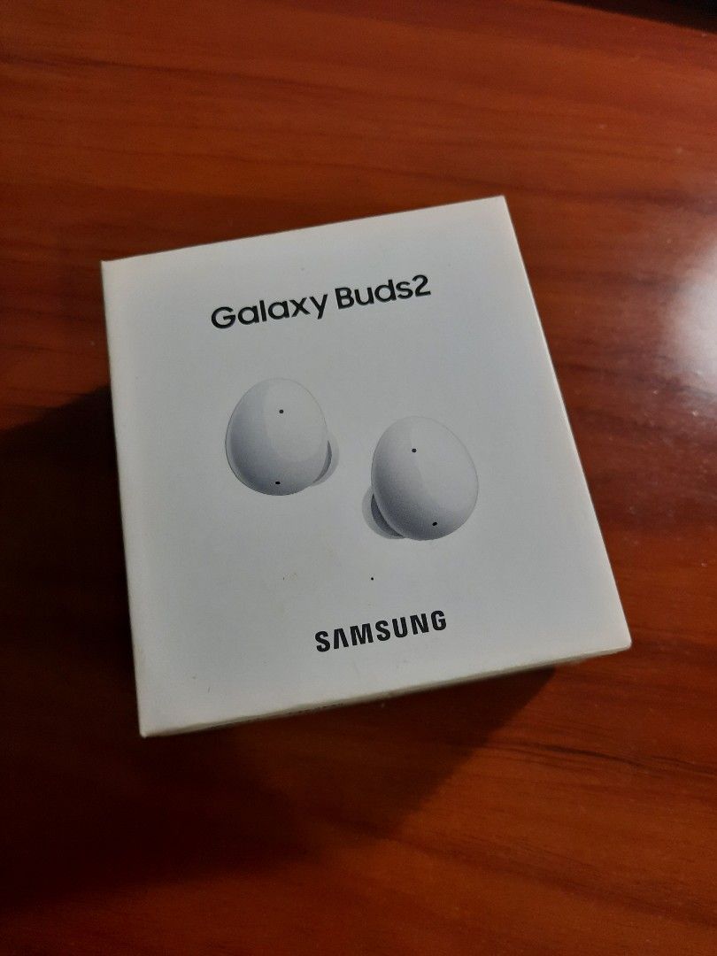 Samsung Galaxy Buds2 for Sale (Category: Headphones & Headsets) located in Cebu City. Submitted by adrian102938 (Listing ID 1254849772, Image 2). Description: Samsung Galaxy Buds2 for Sale bought in June 2023 slightly used.