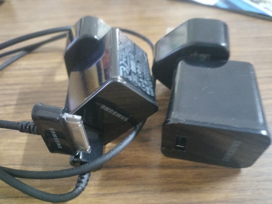 Samsung original Tab charger, Mobile Phones & Gadgets, Tablets, Android