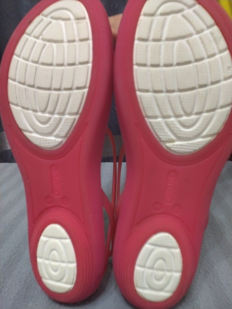 Sandal crocs W7 24cm Women s Fashion Footwear Sandals on Carousell