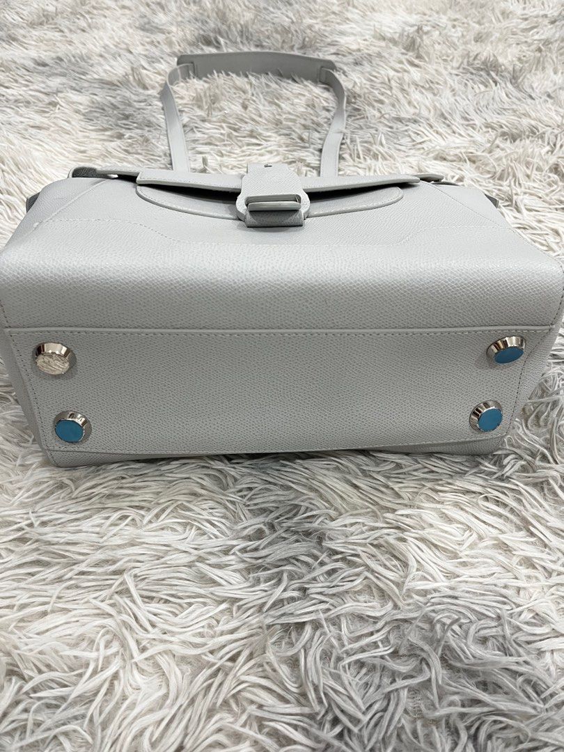 Senreve (Category: Luxury Bags & Wallets) located in Legazpi City. Submitted by luvluxe.mnl (Listing ID 1254969351, Image 3). Description: Authentic Excellent condition Two way; Sling/ backpack Rare find.