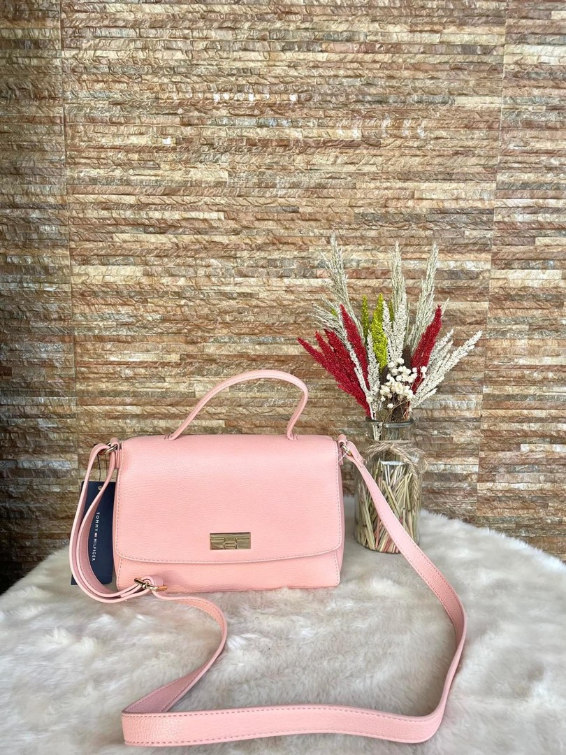 Tommy Hilfiger Pink Crossbody Bag, Women's Fashion, Bags & Wallets, Crossbody Bags on Carousell