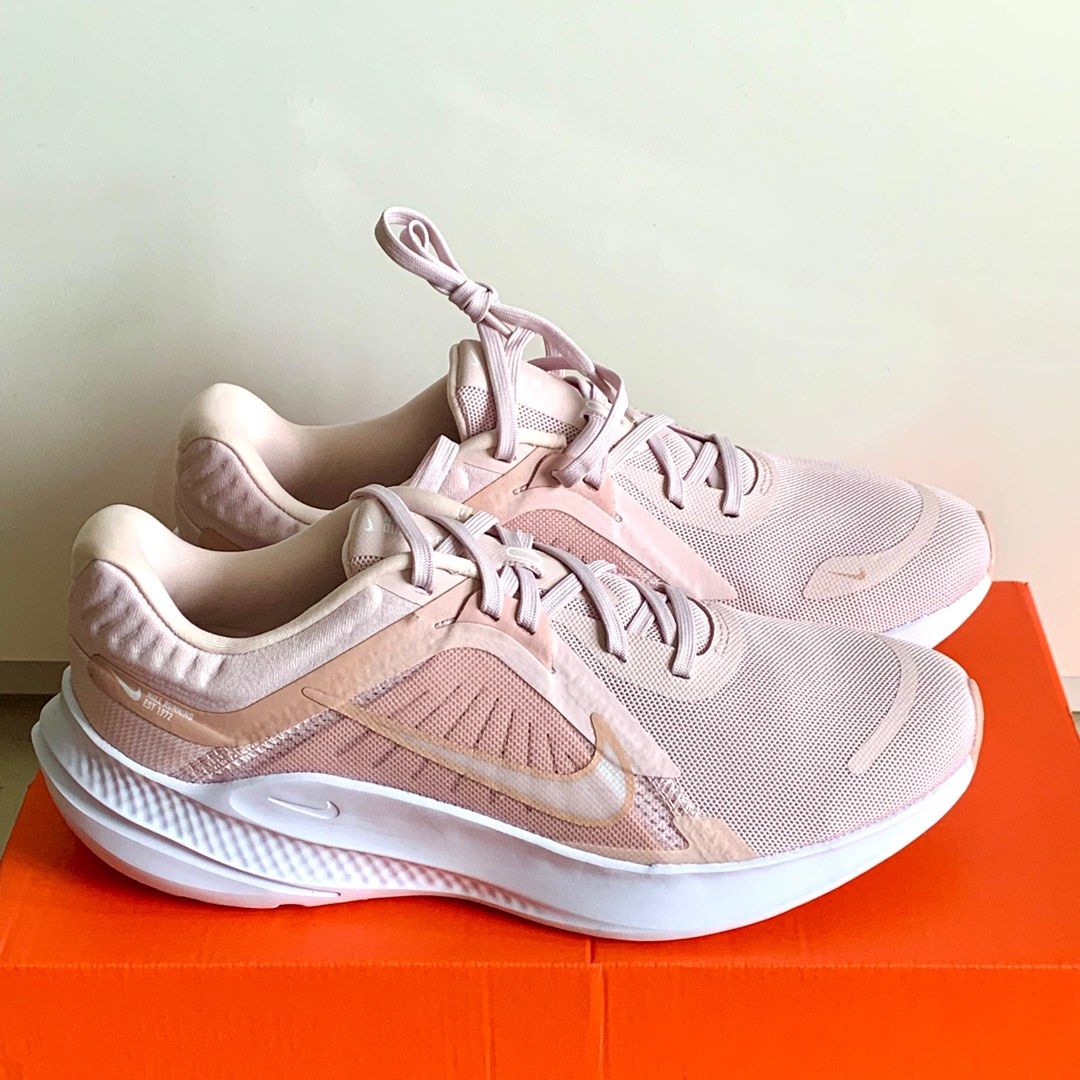 Mauve pink top nike shoes