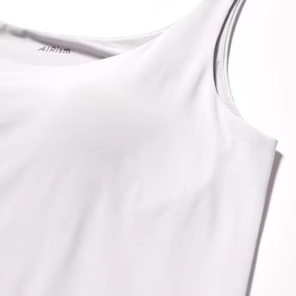 UNIQLO AIRism BRA SLEEVELESS TOP