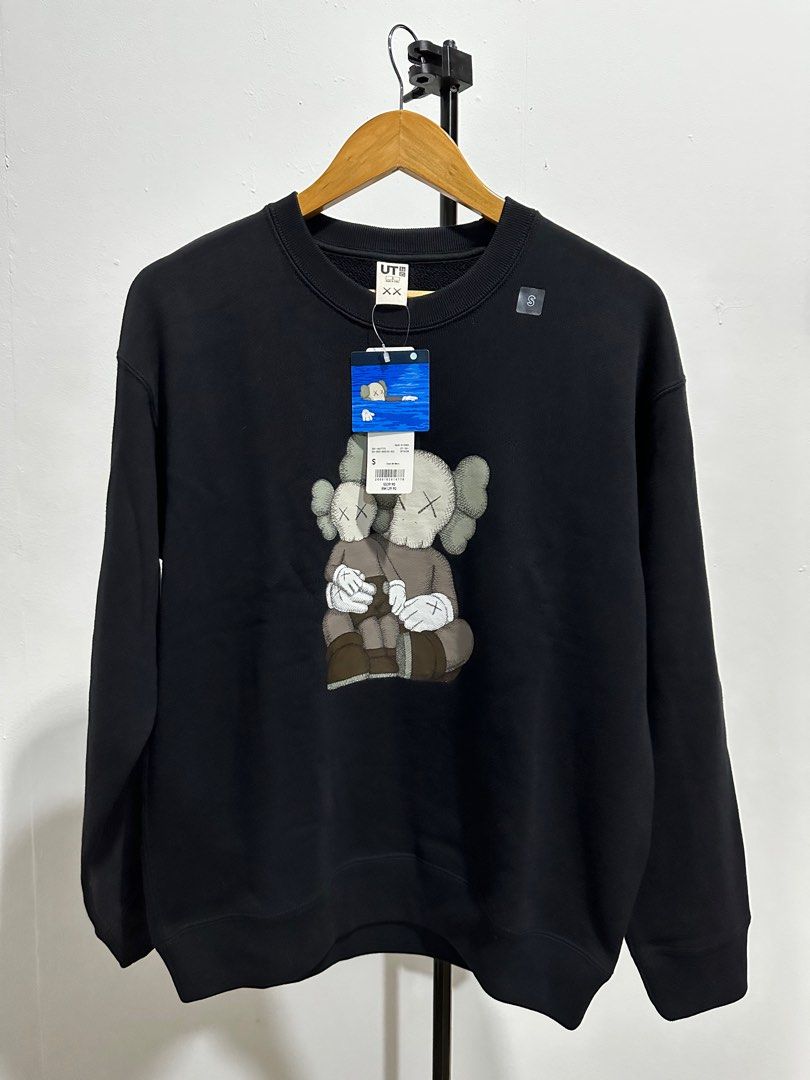Uniqlo X Kaws Sweatshirt
