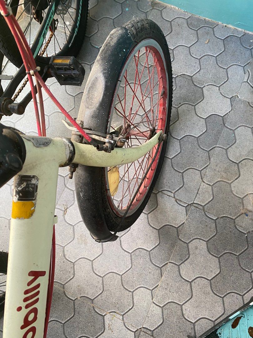 Used Japanese Folding Bike (Category: Bicycles) located in Manila. Submitted by ohnalovespanda (Listing ID 1254852764, Image 3). Description: Mobily brand Good condition Minor scratches and signs of usage Handlebar grip may need replacement but still usable Slightly negotiable For pick up only (buyer to shoulder expense) Savannaville Town Homes, Malagasang 1C, Imus Reason for selling: not being used, decluttering.