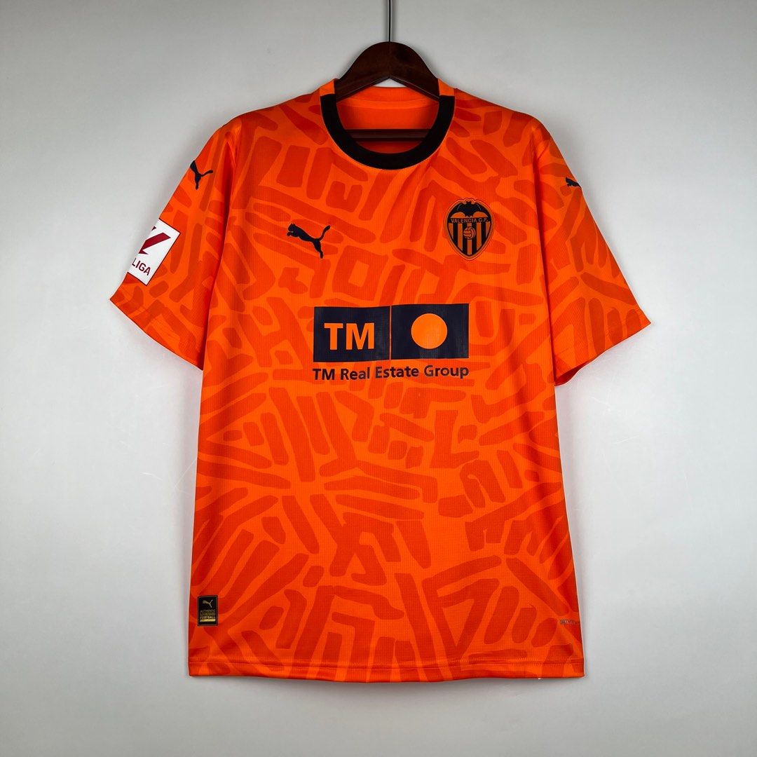 Valencia hotsell 3rd kit