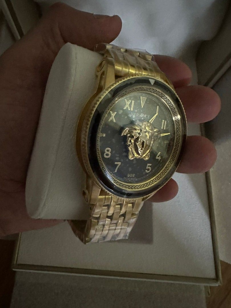 Versace watch Men s Fashion Watches Accessories Watches on Carousell