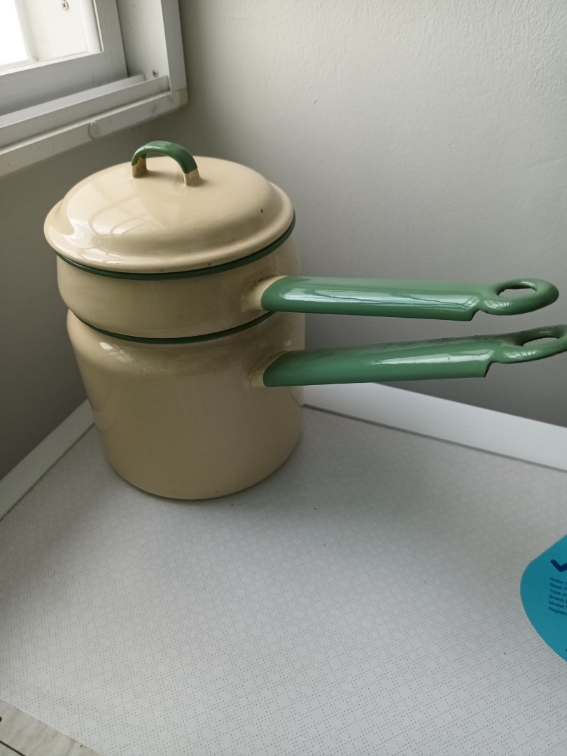 Vintage Enamel DoubleBoiler, Furniture & Home Living, Kitchenware