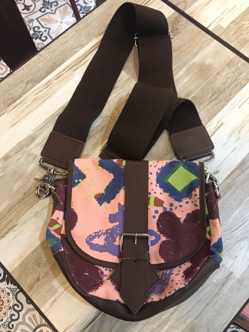 VIVIENNE WESTWOOD CROSSBODY BAG, Women's Fashion, Bags & Wallets, Cross