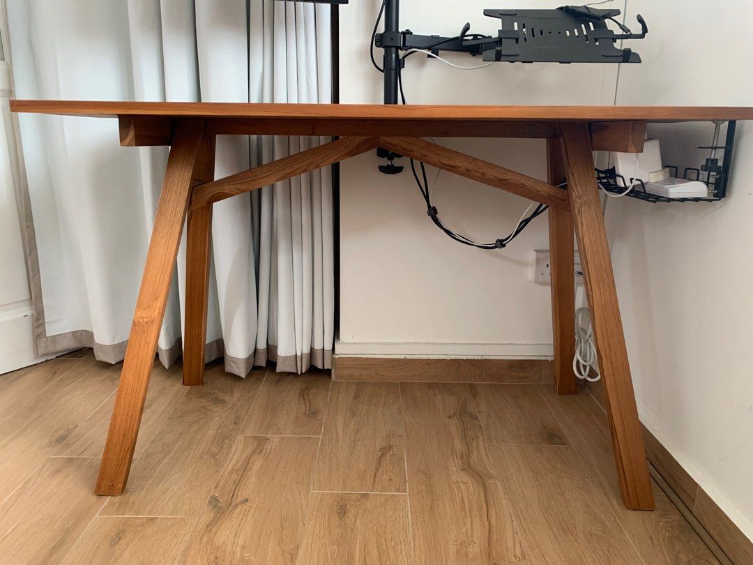 Wihardja top study table