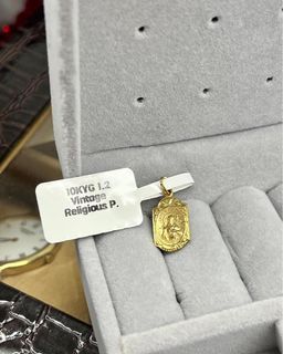 10K Yellow Gold Vintage Religious pendant