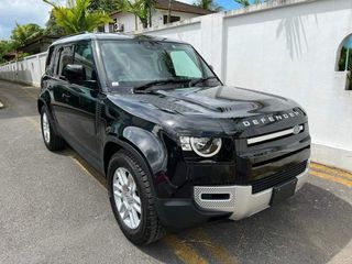 2022 Land rover defender 110 3.0L p300 brand new Auto