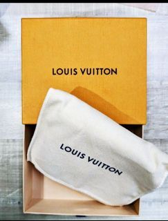 Louis Vuitton Caissa Wallet Review + Wear & Tear