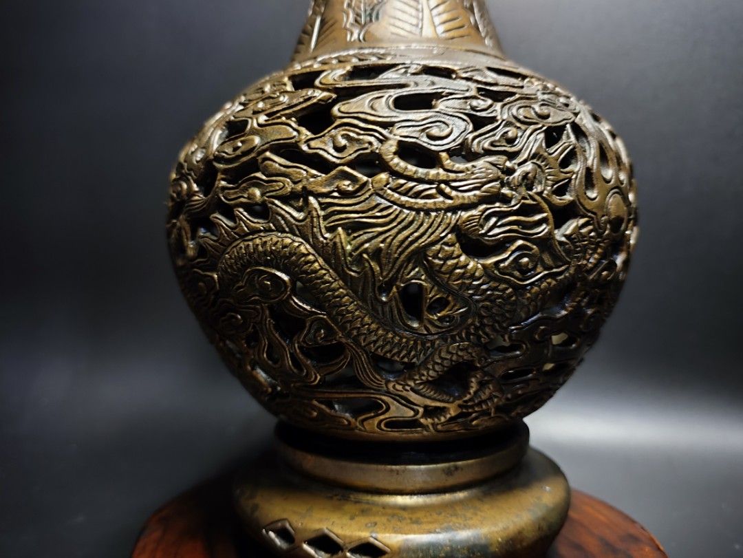 早期銅器老件-鏤空龍鳳呈祥銅雕瓶(底款：康熙御製)（古董/銅雕/收藏/銅