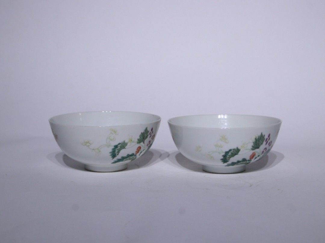 ＊中国古美術/朱泥桃花紋三足獣茶壺（底款：手井酲順圓製）【保存箱付】 中国古美術/朱泥桃花紋三足獣茶壺（底款：手井酲順圓製）【保存