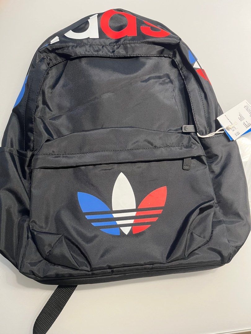 Adidas top originals adicolor