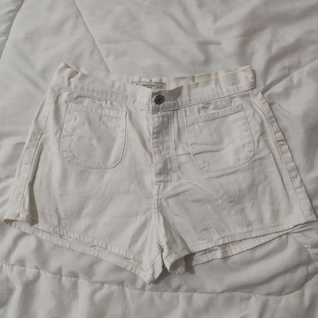 Abercrombie shop white shorts