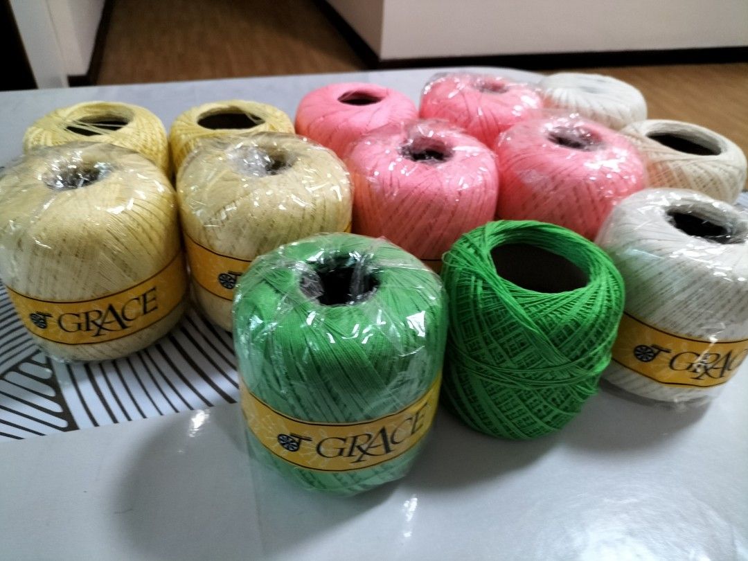 Acrylic yarn clearance !, Hobbies & Toys, Stationery & Craft, Craft