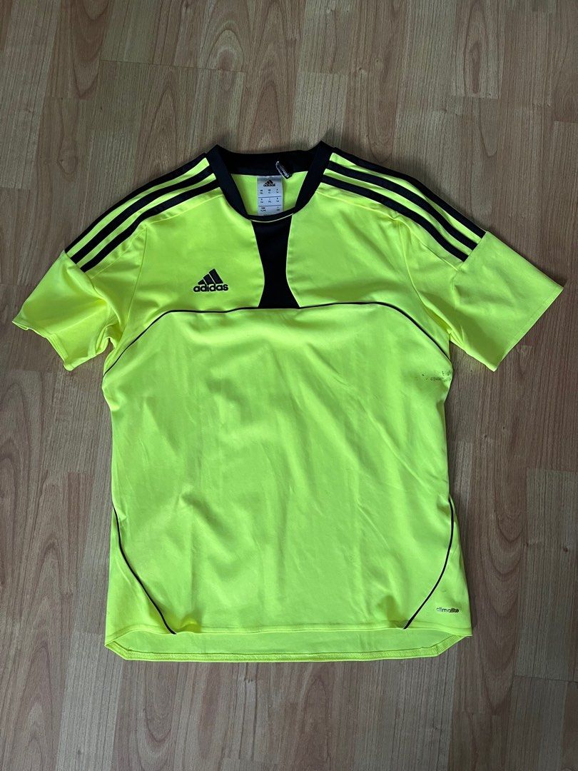 Adidas Dri fit shirt, Men's Fashion, Activewear on Carousell