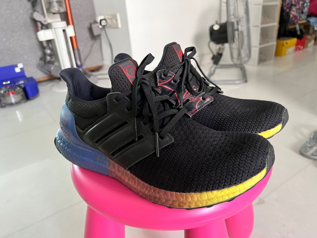 Ultra boost hotsell black purple red