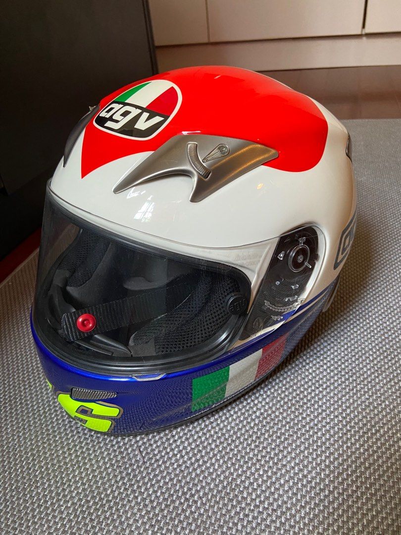 Arai hotsell valentino rossi