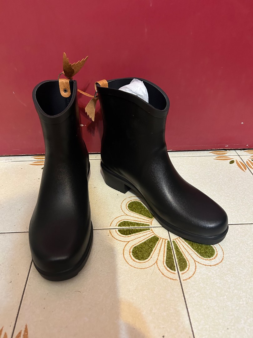 Aigle ankle rain boots top