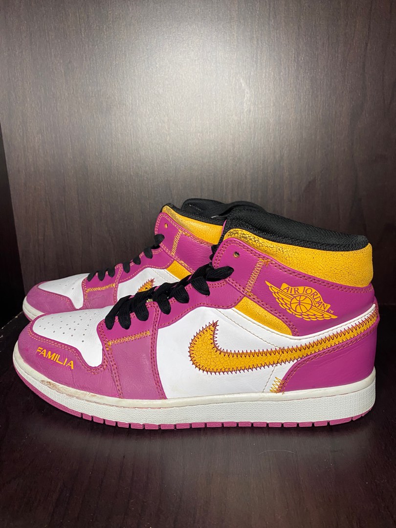 AJ1 Mid Para mi Familia Men s Fashion Footwear Sneakers on