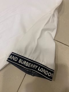 Authentic used Burberry sleeve logo tee