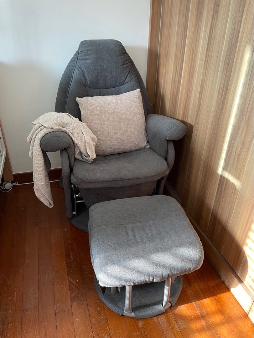 Babyhood nursing deals chair