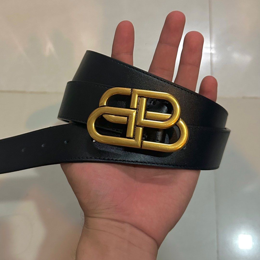Gold hotsell clasp belt
