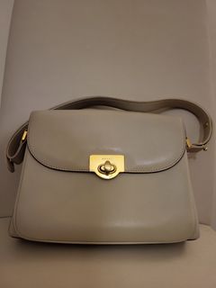 （分類：）位於 。 由 themightytoto 提交（商品編號 1255111046，圖片 1）。簡介： 。